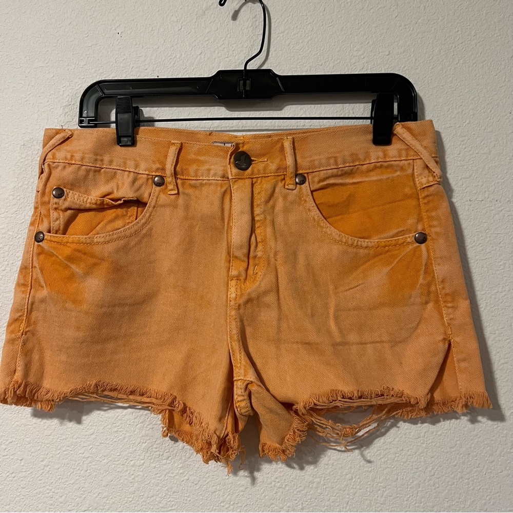 NWOT/never worn Free People denim shorts